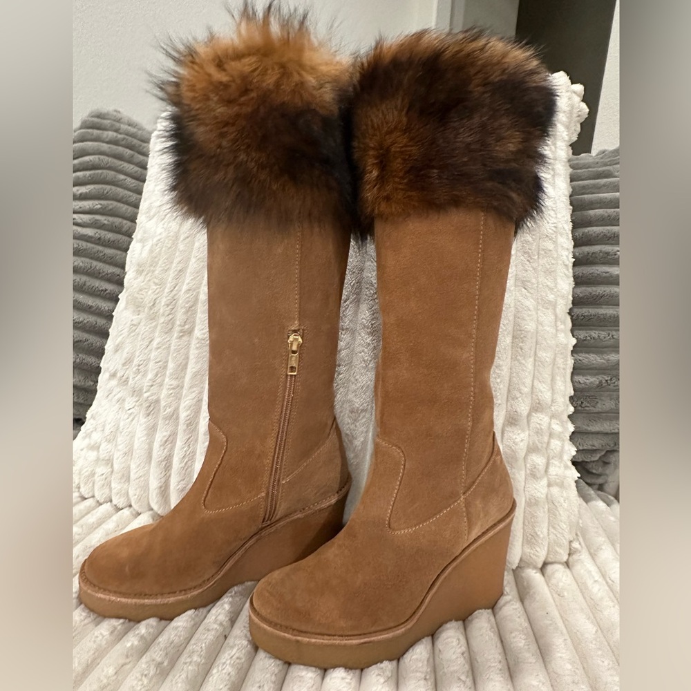 NWOT UGG BOOTS